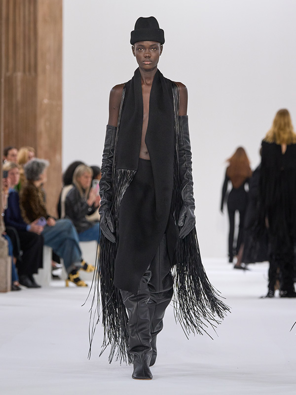 Sportmax Fall/Winter 2025 Show: FW25 Reinvention and Evolution